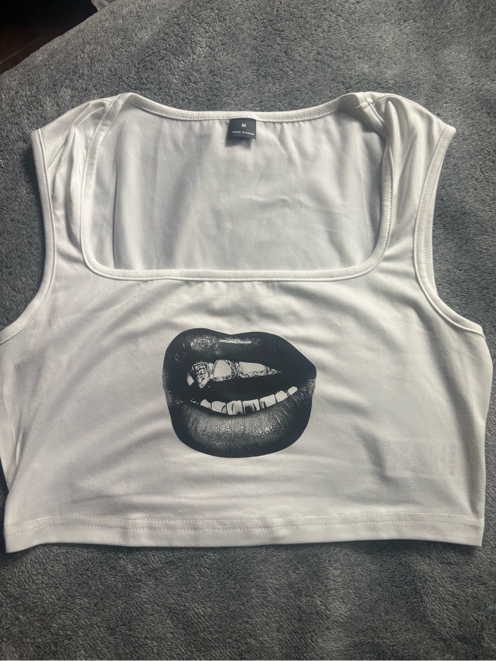 SHEIN White Cropped Tank Top with Black Lip Graphic